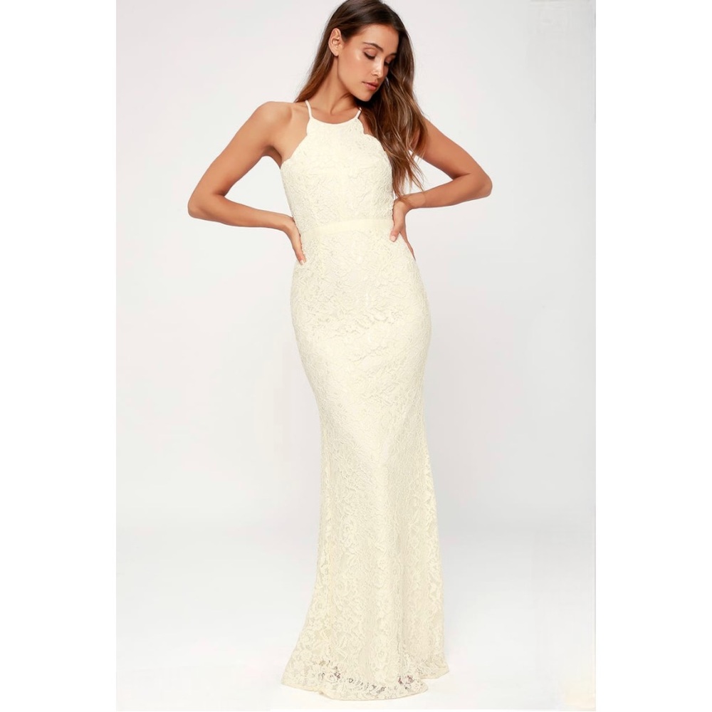 NWT Gorgeous Lulus Zenith Cream Lace Gown Size M